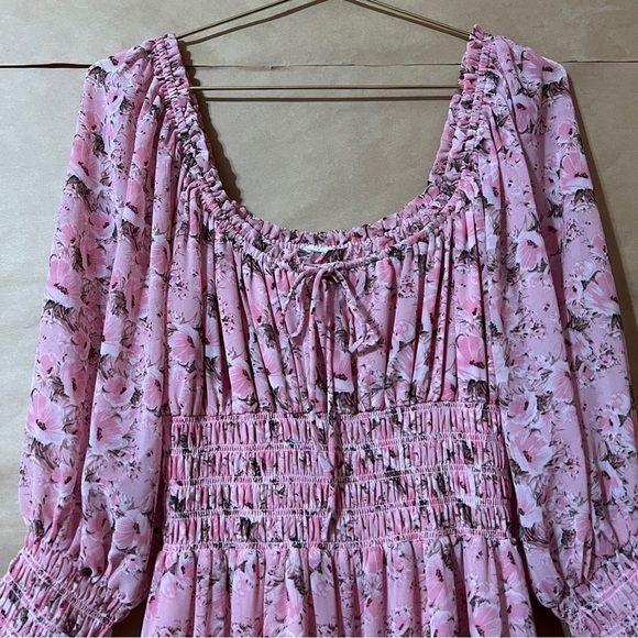ASTR The Label | Floral Tiered Midi Dress Smocked Puff Sleeve Pink Size M - Picture 4 of 12